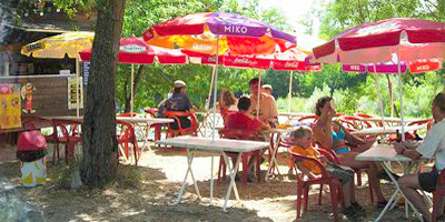 Terrasse ombragée des Argonautes